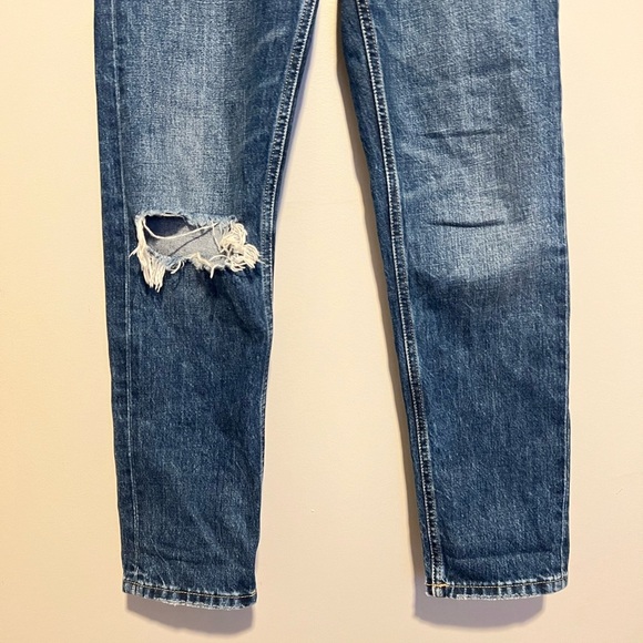 Everlane 90s Cheeky Jean 25 Crop Distressed - Picture 6 of 12